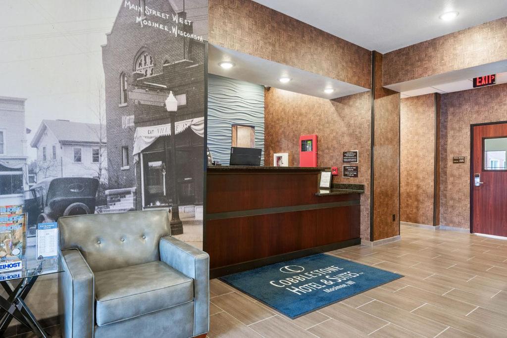 Cobblestone Hotel & Suites - Mosinee Exterior photo